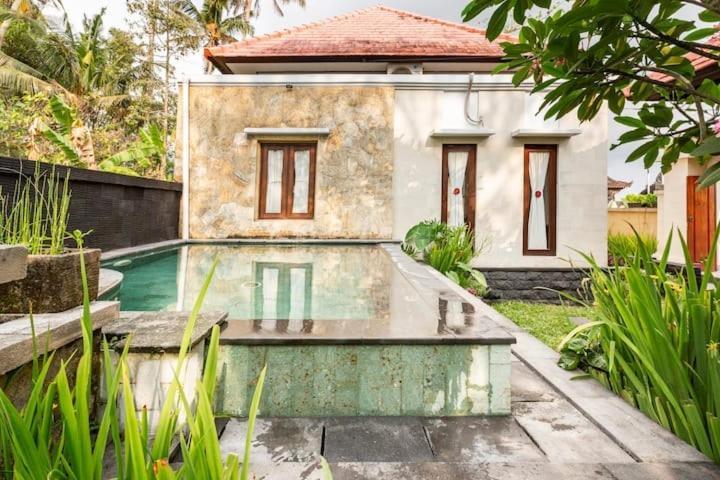 Kubu Kapas Bali Villa Ubud  Exterior photo